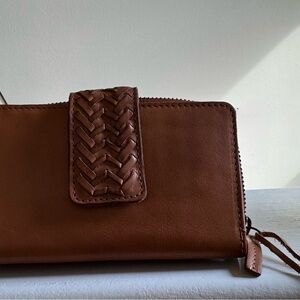 Source Unknown Tan Leather Women's Wallet